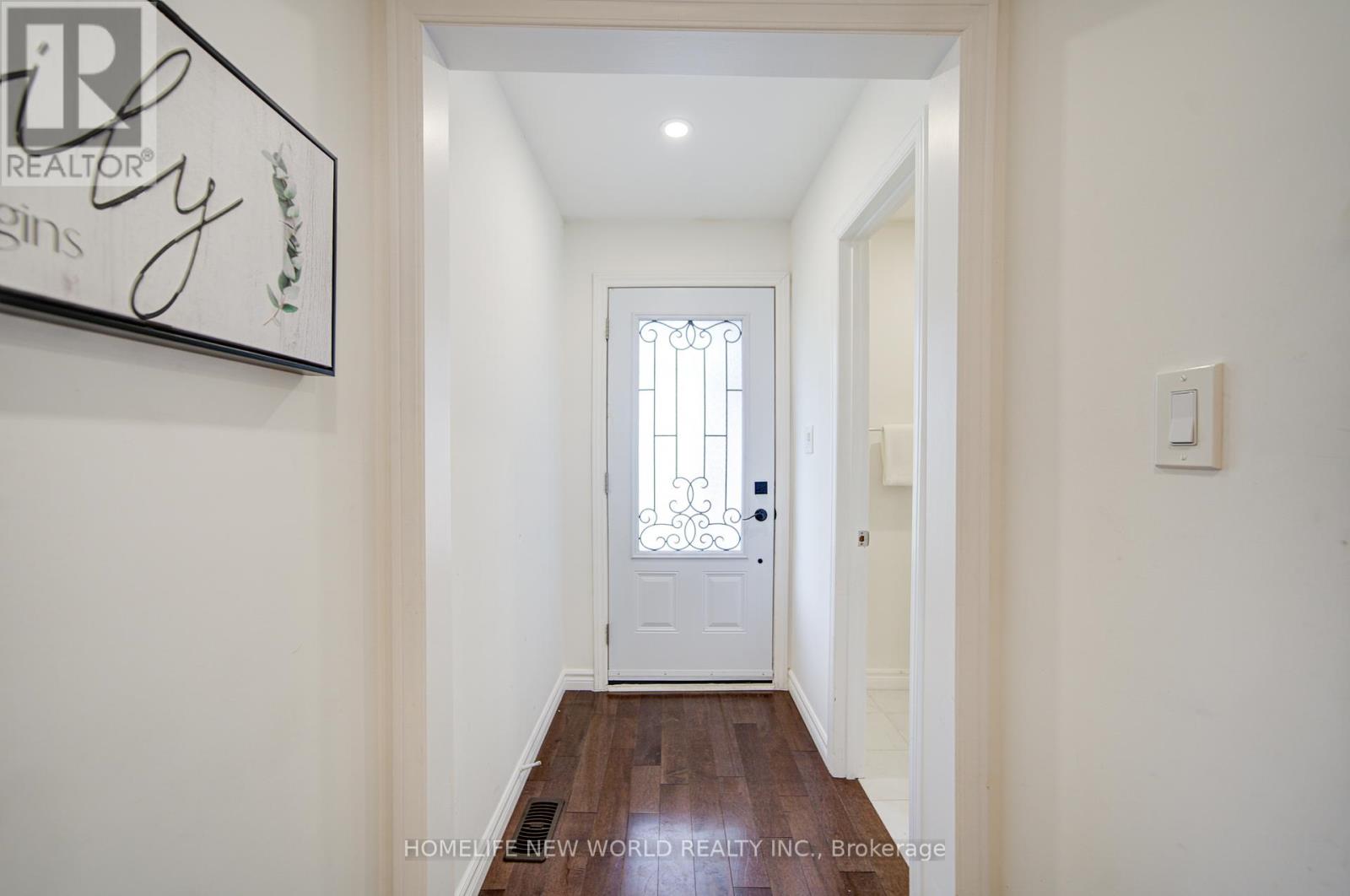 125 Major Buttons Drive, Markham (Sherwood-Amberglen), Ontario  L3P 3X7 - Photo 6 - N12174894