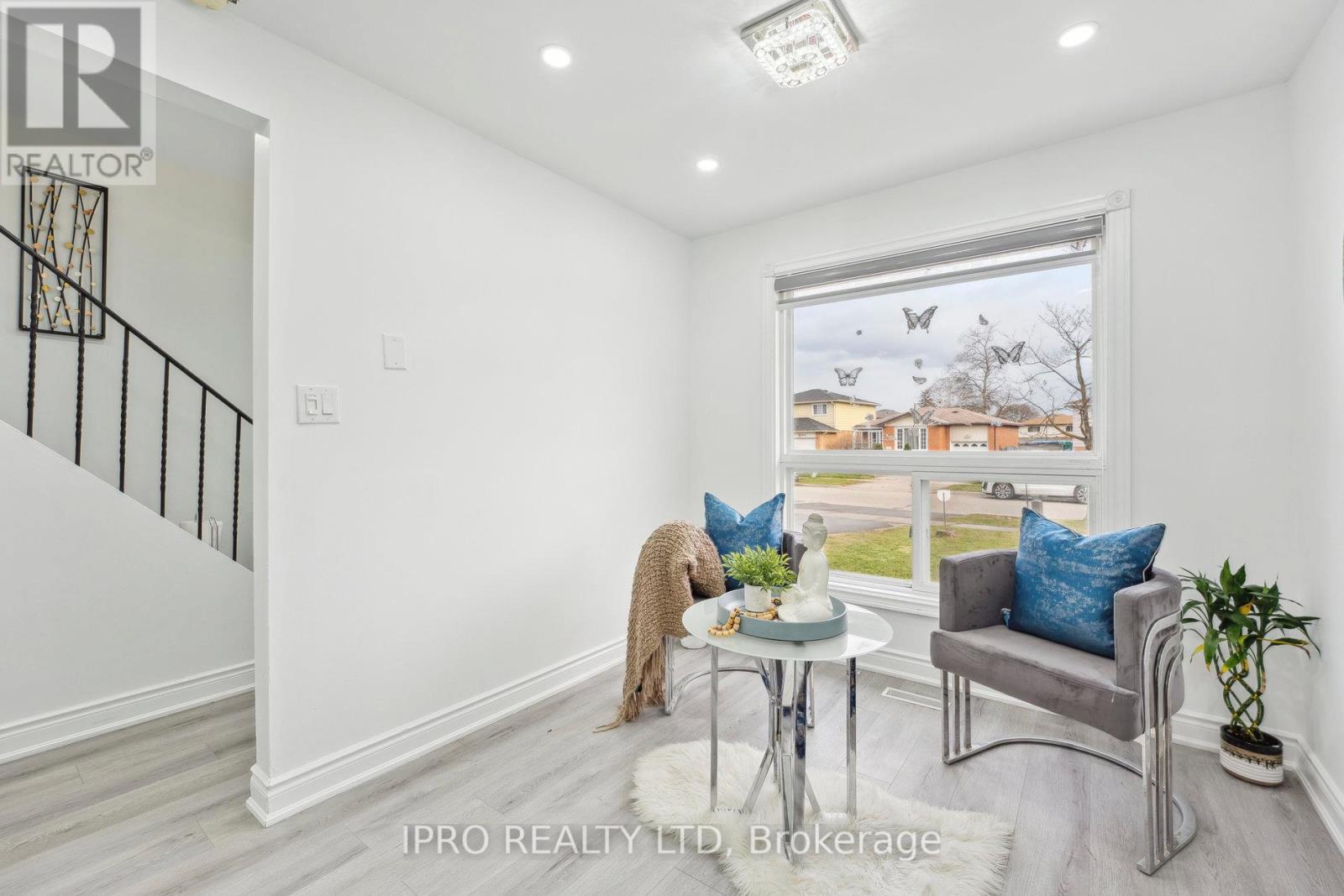 3420 Monica Drive, Mississauga, Ontario  L4T 3E7 - Photo 6 - W12077681
