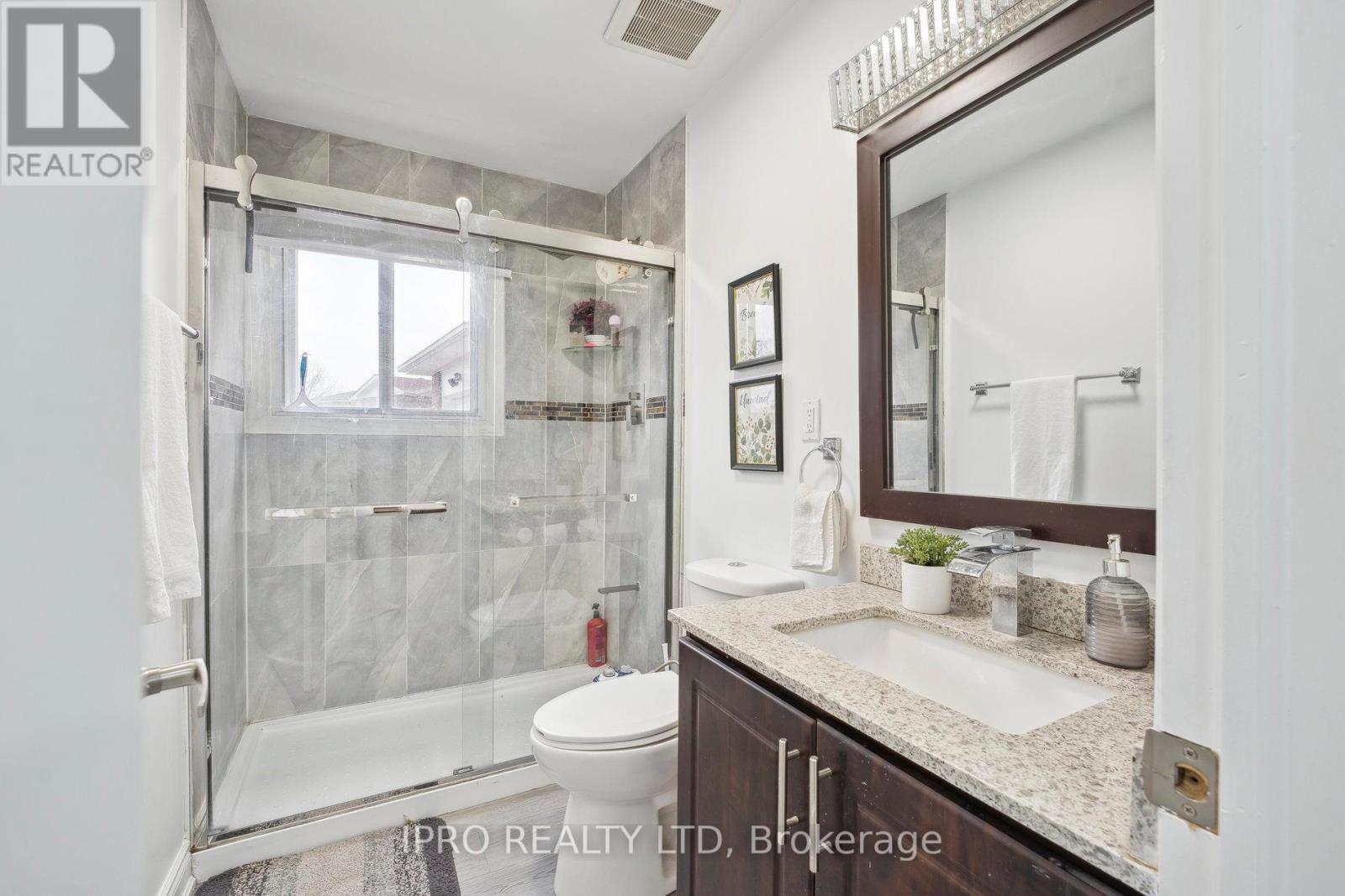 3420 Monica Drive, Mississauga, Ontario  L4T 3E7 - Photo 20 - W12077681