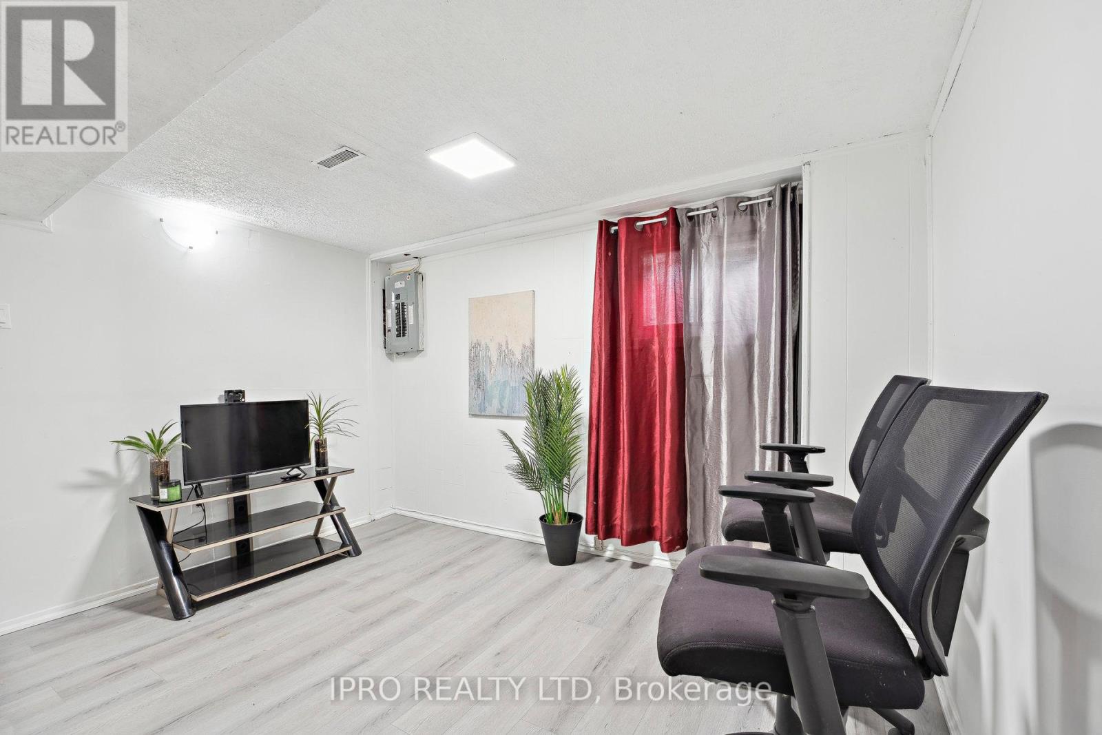 3420 Monica Drive, Mississauga, Ontario  L4T 3E7 - Photo 36 - W12077681