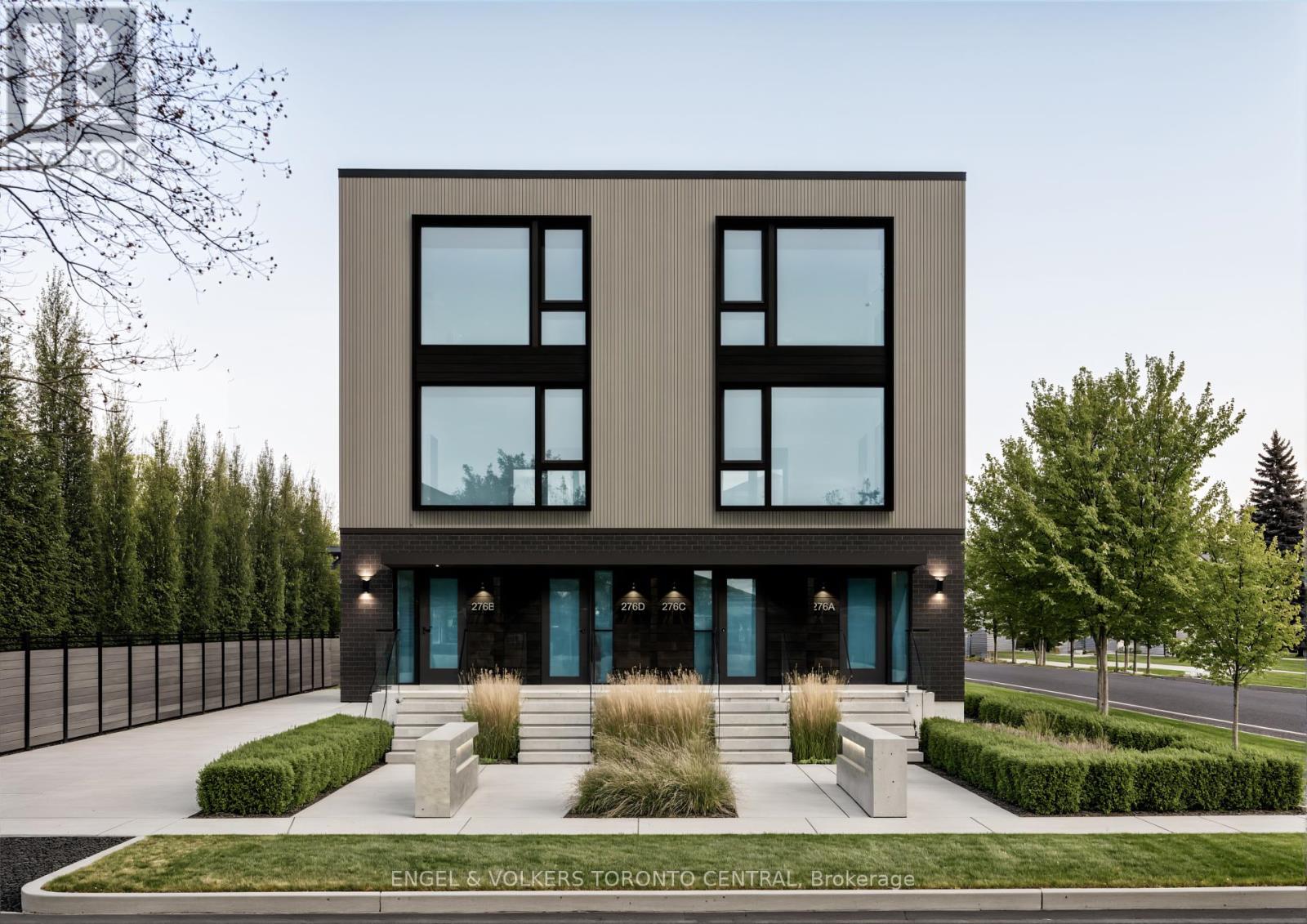 C - 276 LANOR AVENUE, Toronto, Ontario