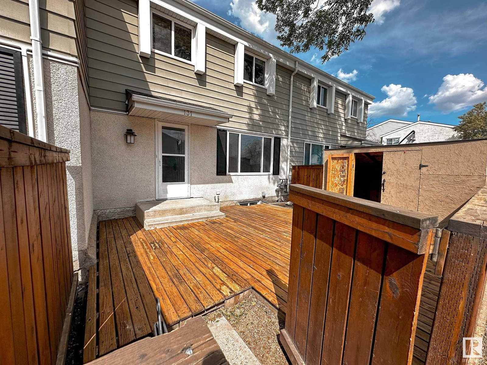 Property at 131 PRIMROSE GARDENS GD NW image 3