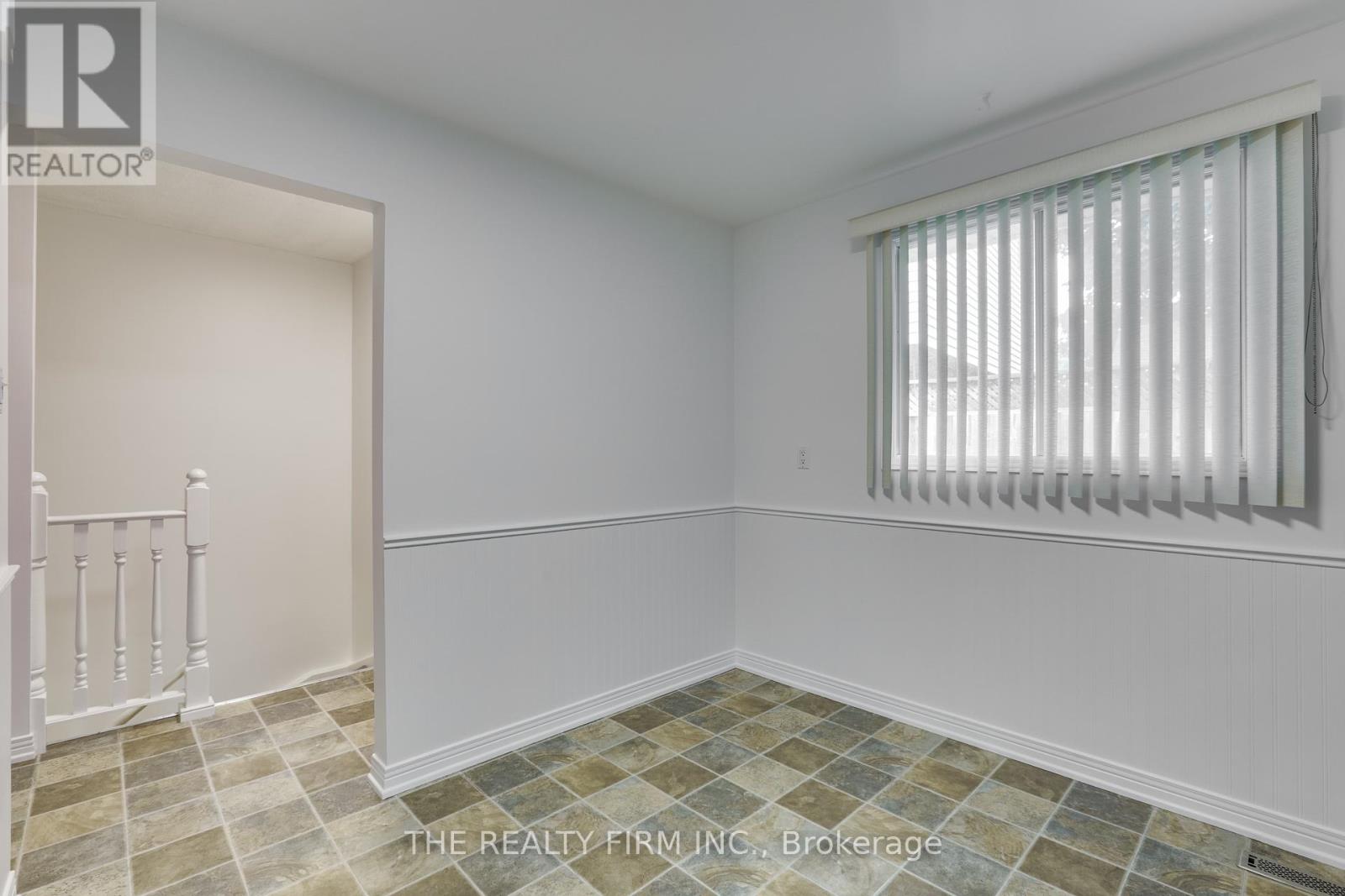 Photo 10 of 40 for 86 Caprice Crescent
