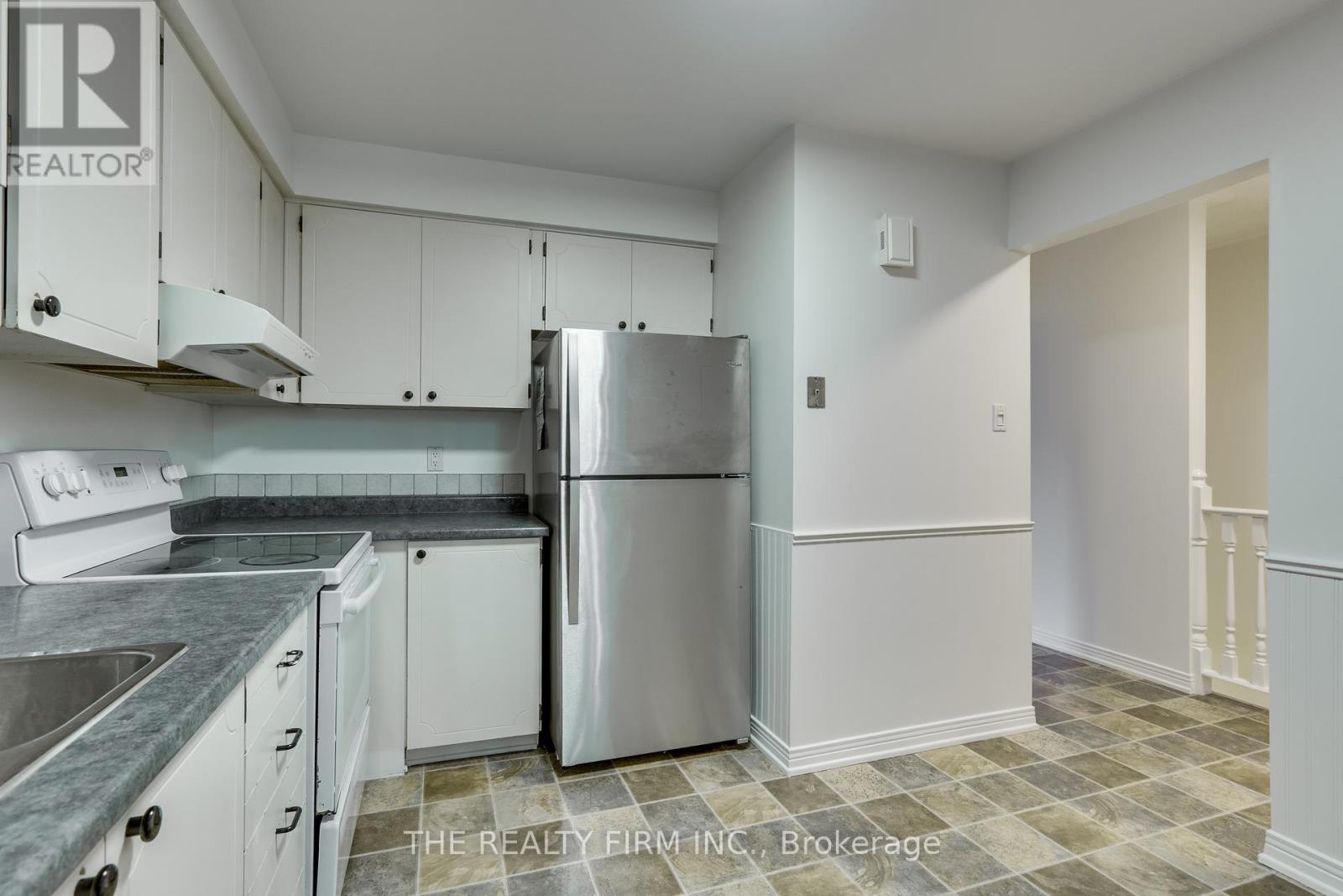 Photo 9 of 40 for 86 Caprice Crescent