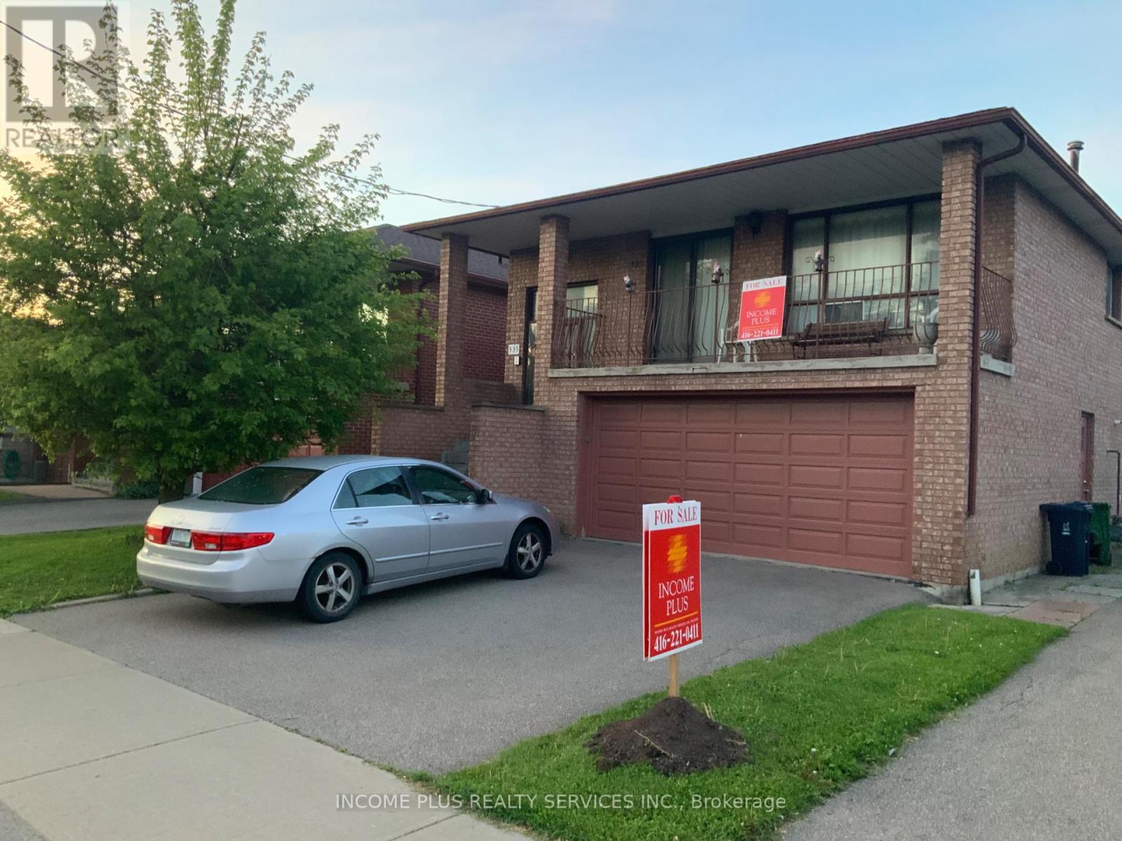335 Ranee Avenue, Toronto, Ontario  M6A 1N9 - Photo 13 - W12048082