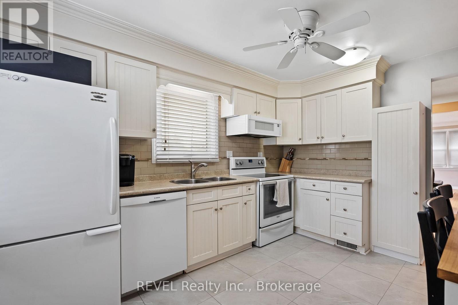 271 Linwell Road, St. Catharines, Ontario  L2N 1S6 - Photo 8 - X12122190