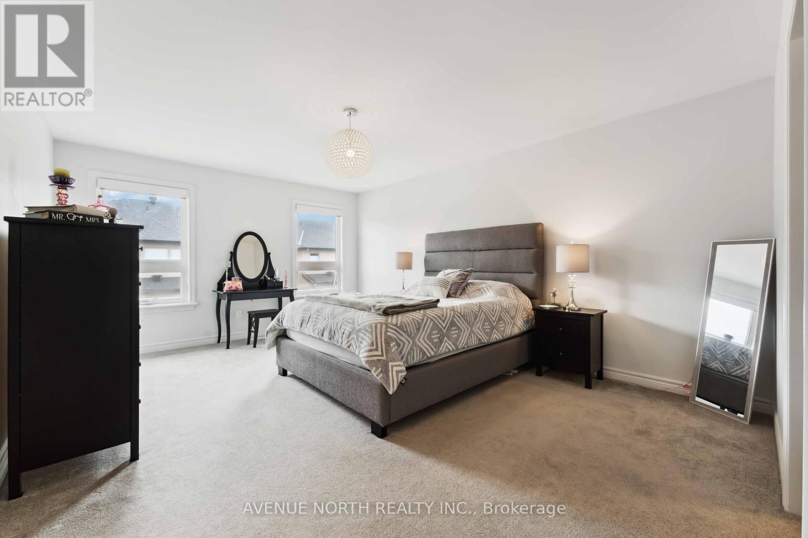 727 Cairn Crescent, Ottawa, Ontario  K1W 0P4 - Photo 22 - X12174936