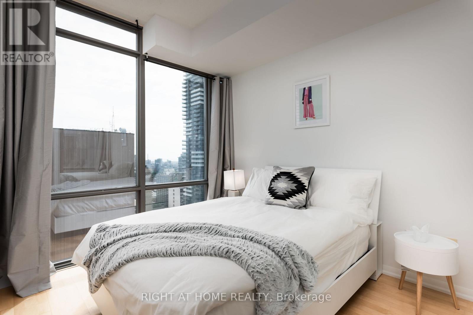 3006 - 37 Grosvenor Street, Toronto, Ontario  M4Y 3G5 - Photo 21 - C12174903