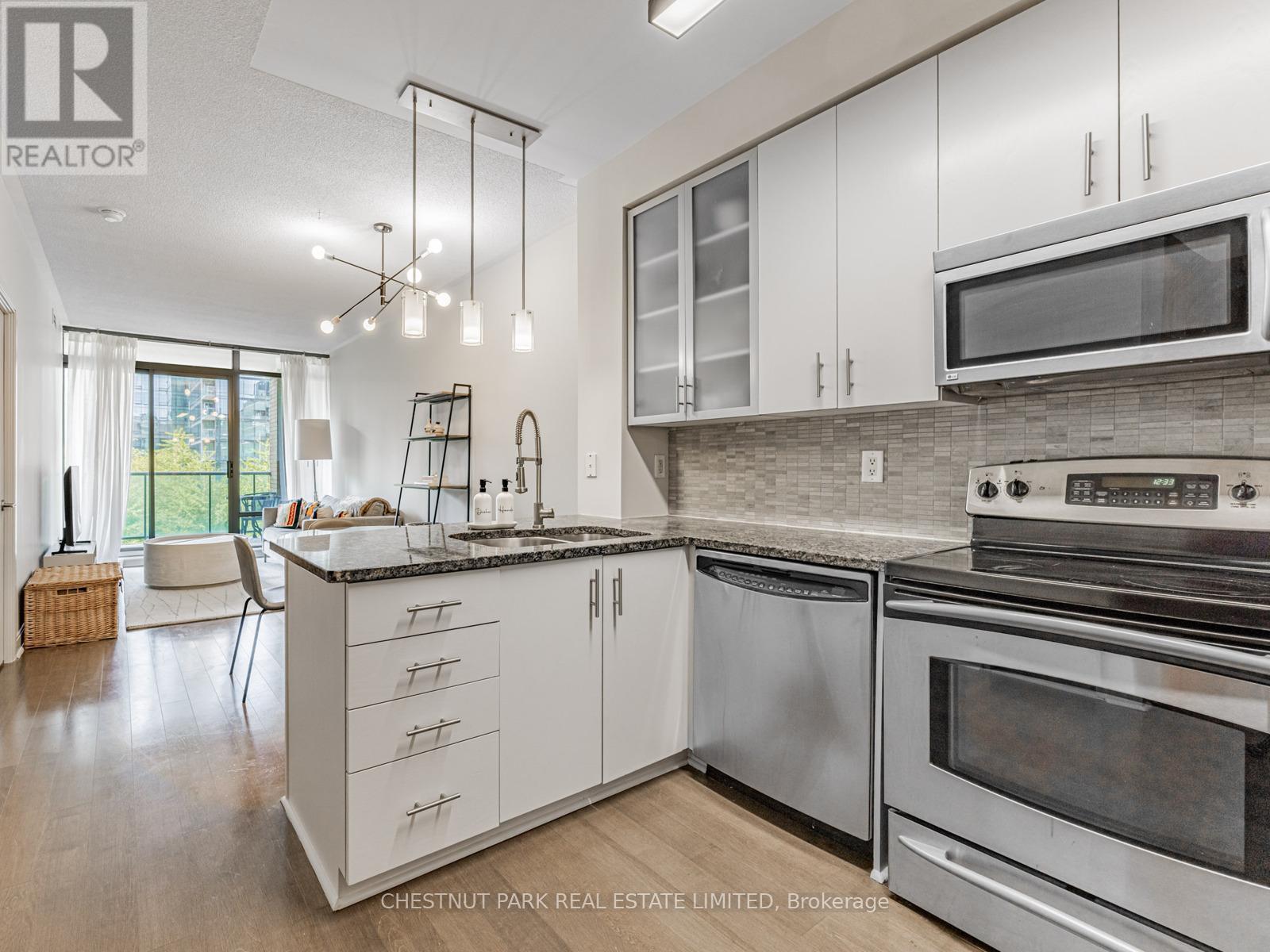 408 - 18 Yorkville Avenue, Toronto, Ontario  M4W 3Y8 - Photo 8 - C12174966