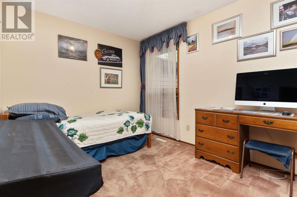 4305 74 Street, Camrose, Alberta  T4V 3V3 - Photo 14 - A2224895
