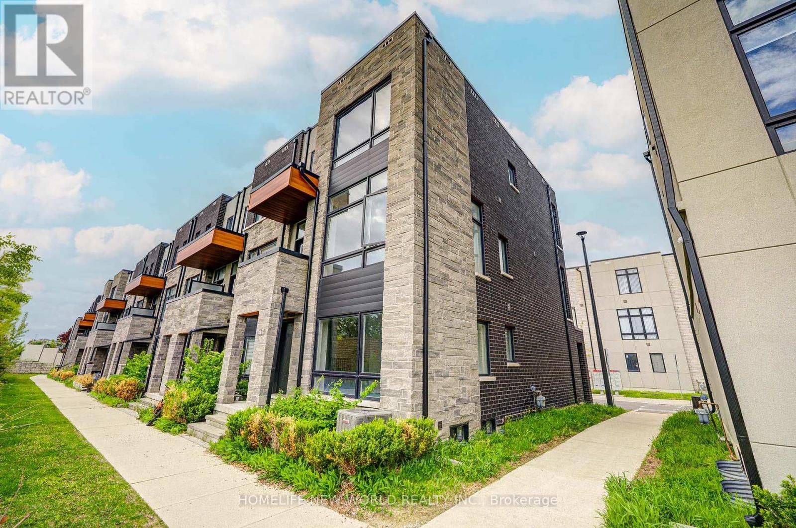 Property at 147 CARPACCIO AVENUE image 2
