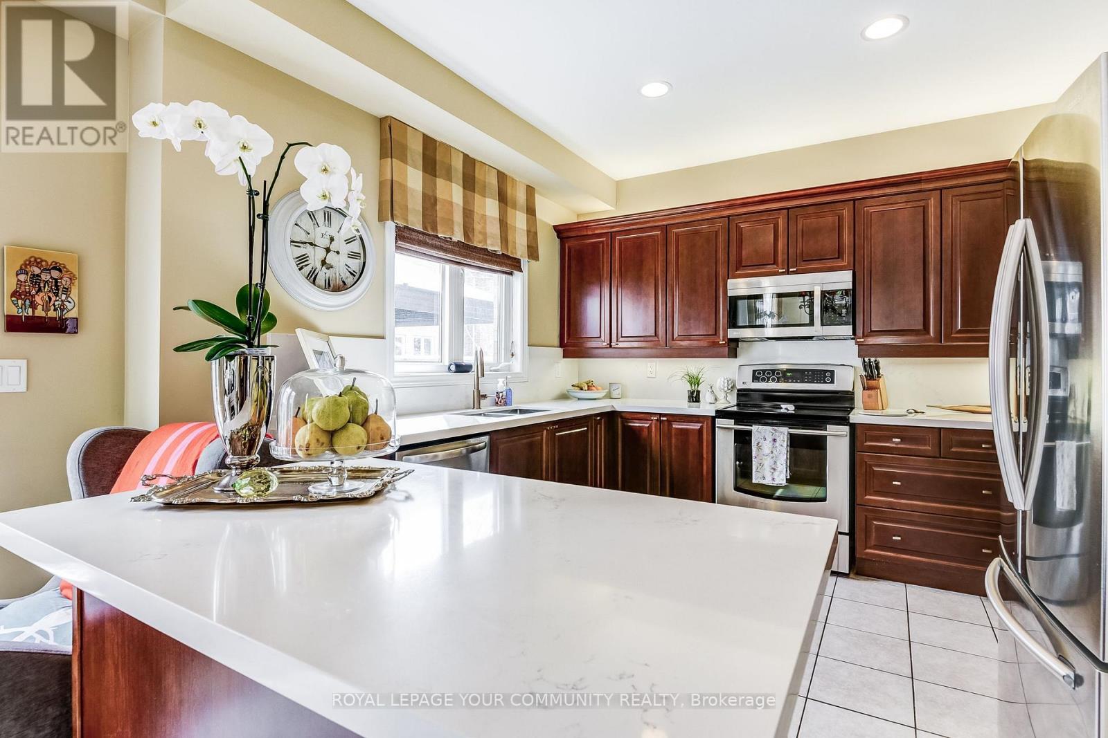 23 Weslock Crescent, Aurora, Ontario  L4G 7Y9 - Photo 12 - N12174924