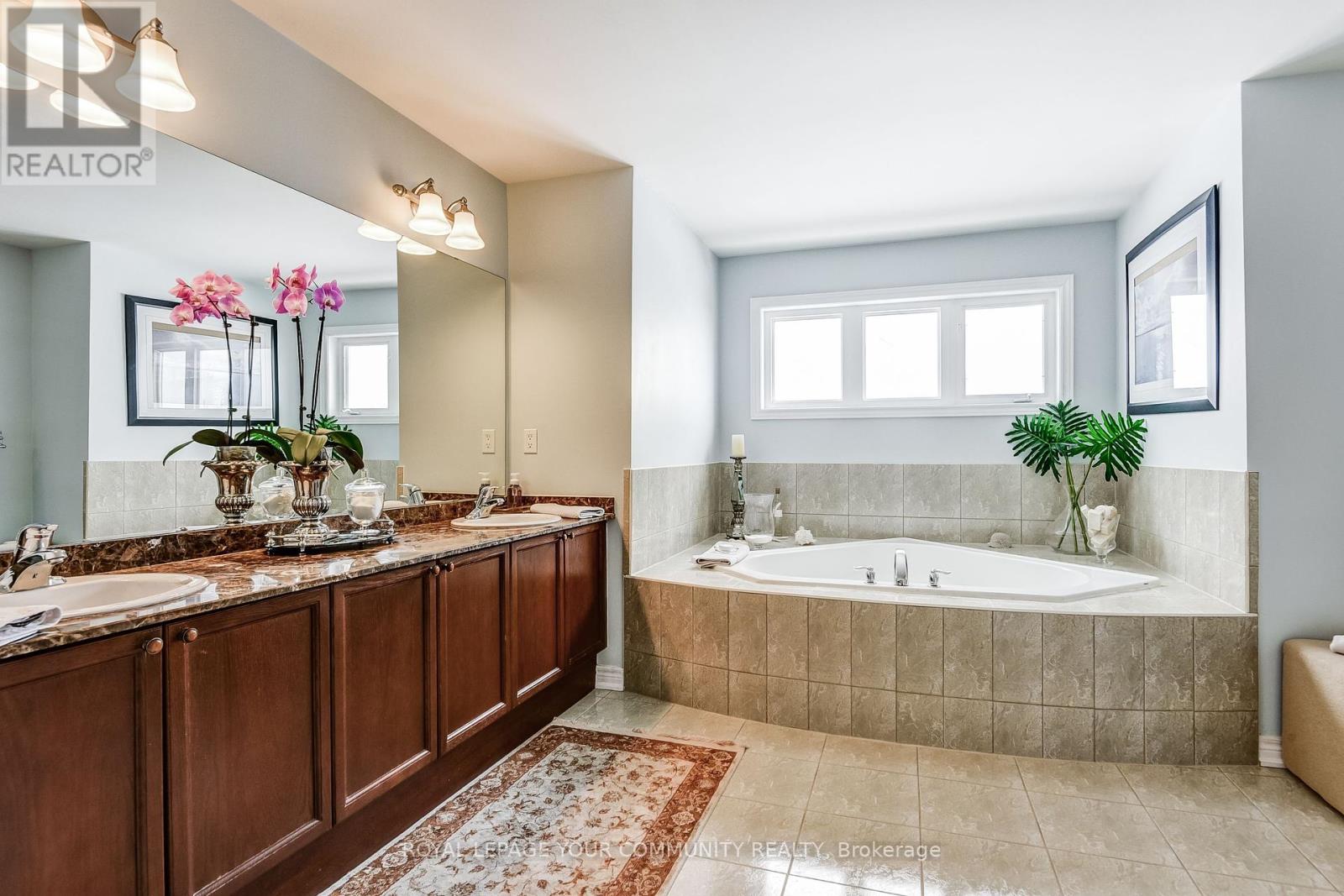 23 Weslock Crescent, Aurora, Ontario  L4G 7Y9 - Photo 26 - N12174924