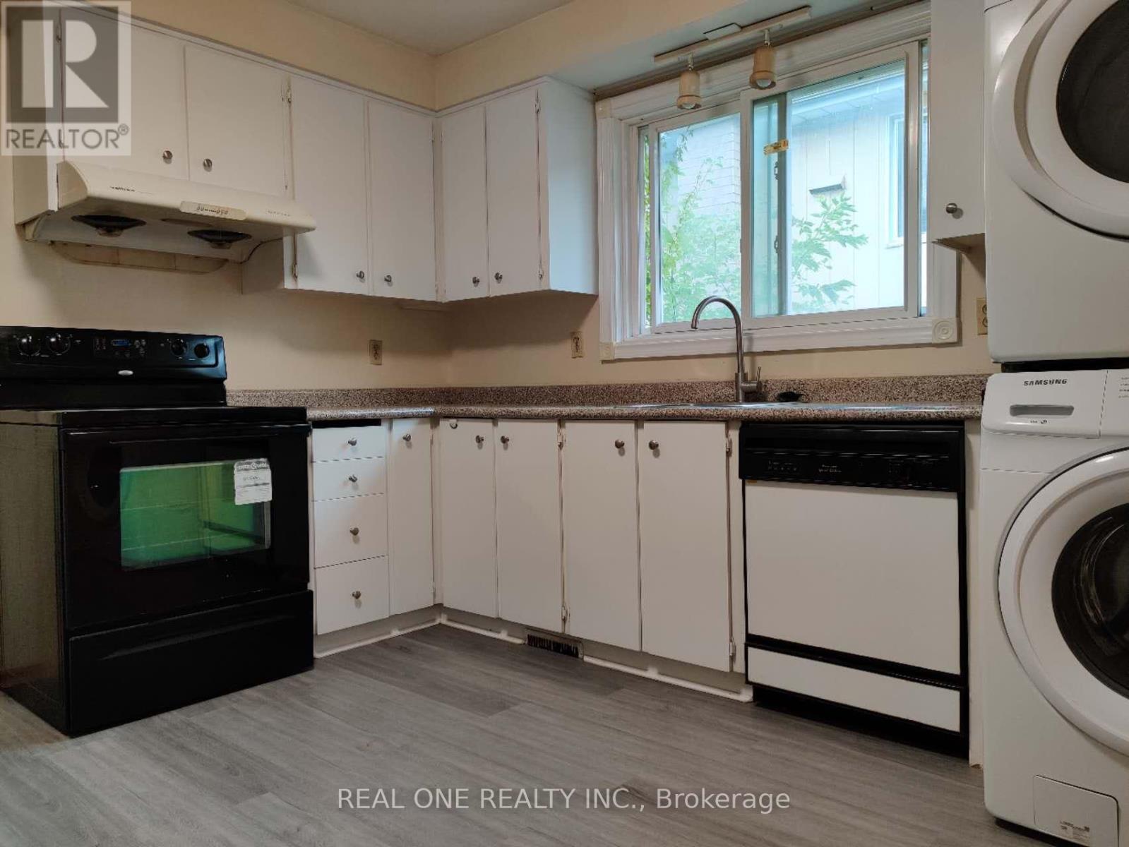 Upper - 93 Southdale Drive, Markham, Ontario  L3P 1K1 - Photo 6 - N12174967