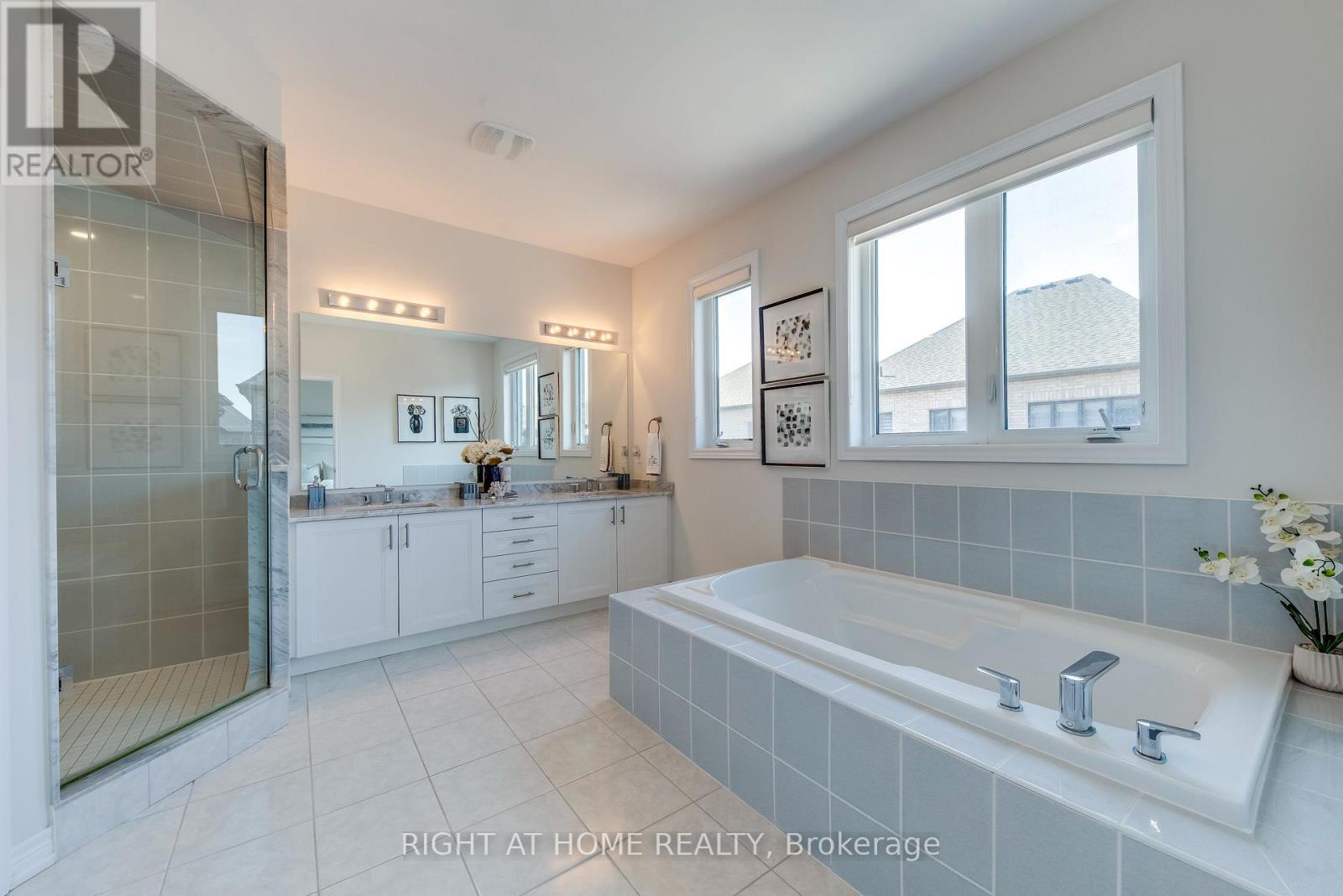 63 Carnegie Drive, Oakville, Ontario  L6H 7C5 - Photo 24 - W12174900