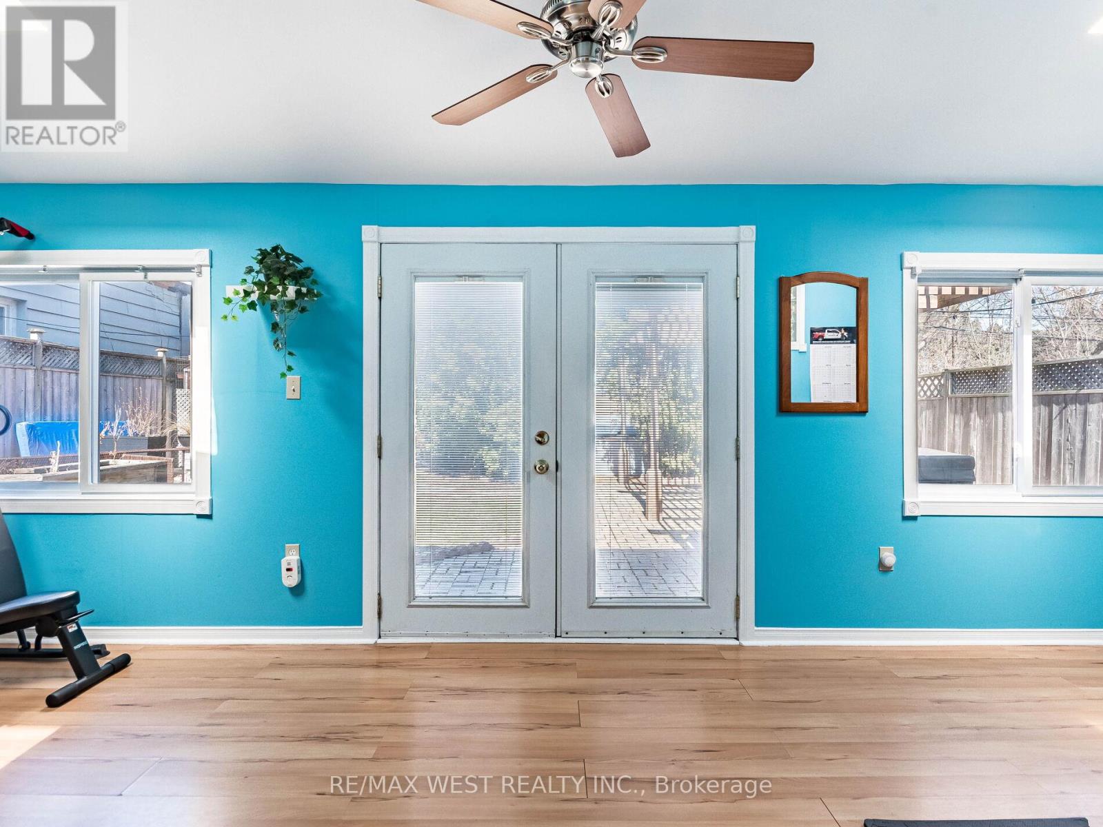 76 Laburnham Avenue, Toronto, Ontario  M8W 1S8 - Photo 15 - W12174906