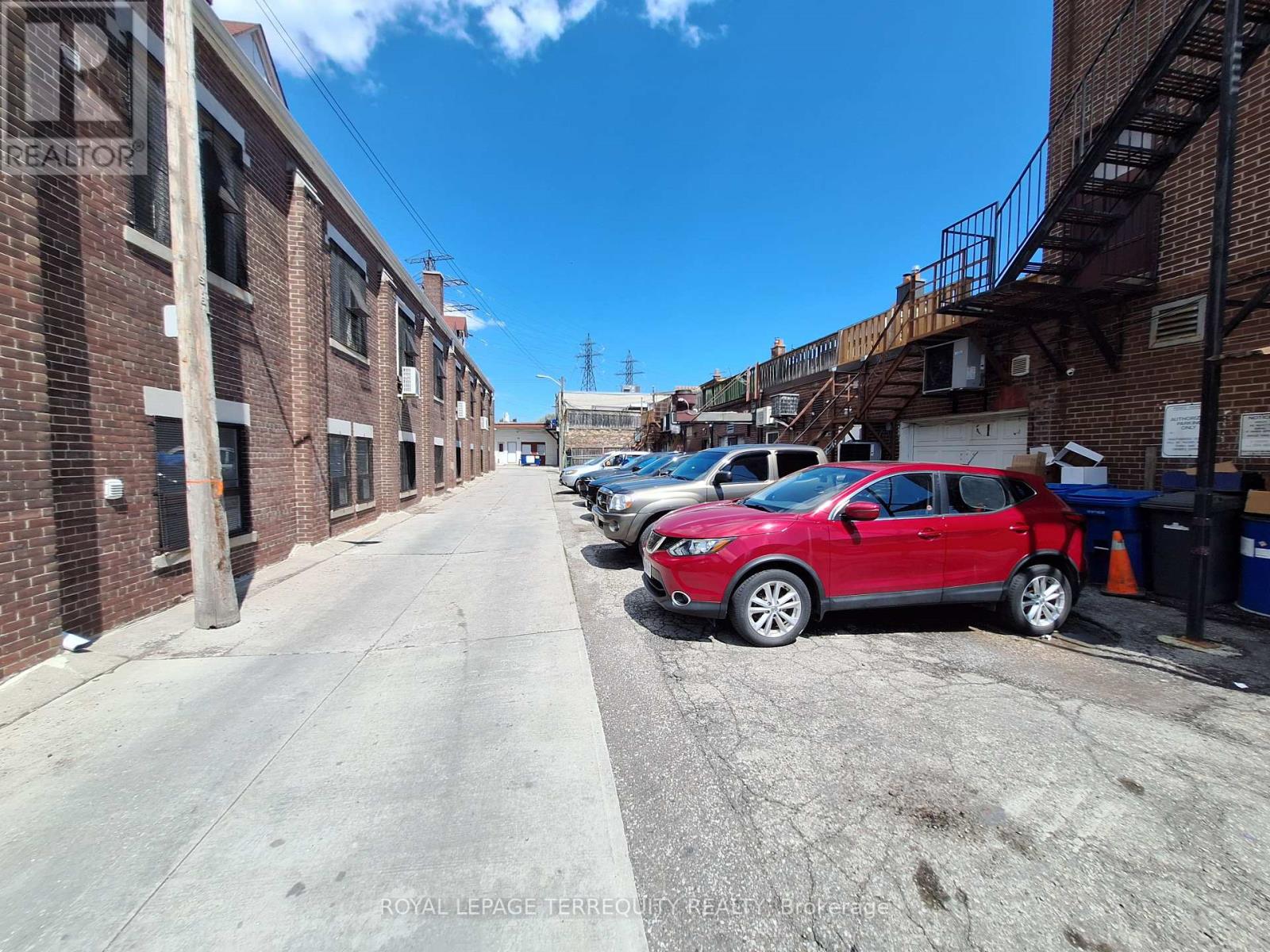 Property at 1680 ST CLAIR AVENUE W image 5