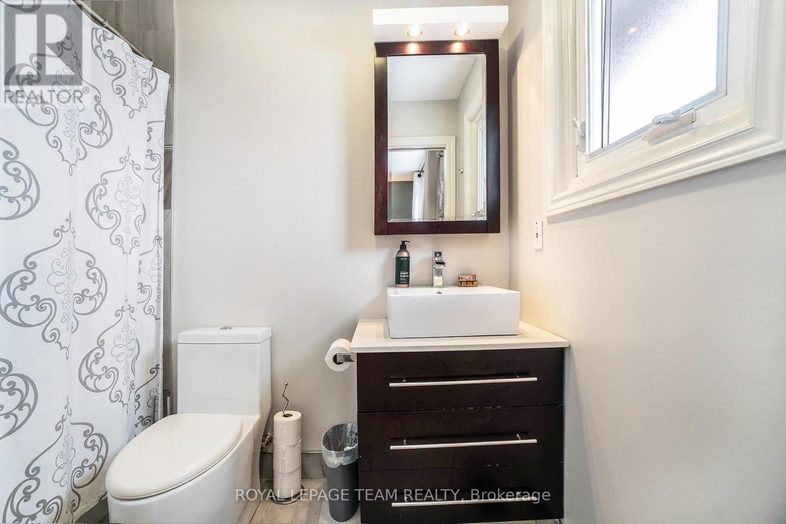 39 Cramer Drive, Ottawa, Ontario  K2H 5X6 - Photo 17 - X12073921