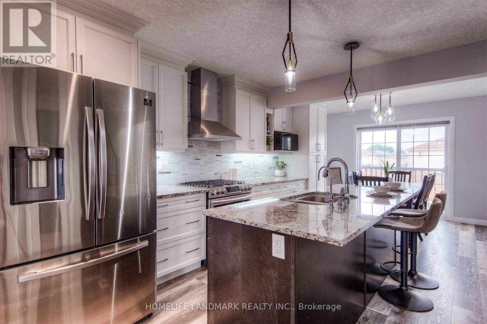 520 Wismer Street, Waterloo, Ontario  N2L 3K8 - Photo 16 - X12174917