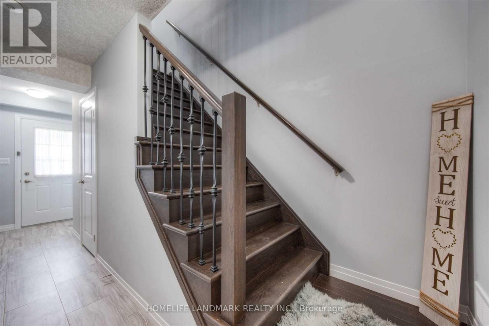 520 Wismer Street, Waterloo, Ontario  N2L 3K8 - Photo 5 - X12174917