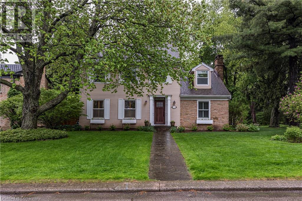 Property at 134 BROAD LEAF Crescent image 2