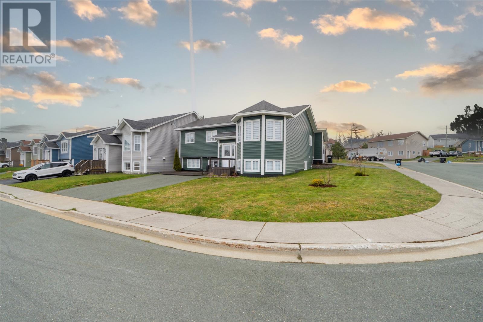 Property at 13 Plover Street image 2