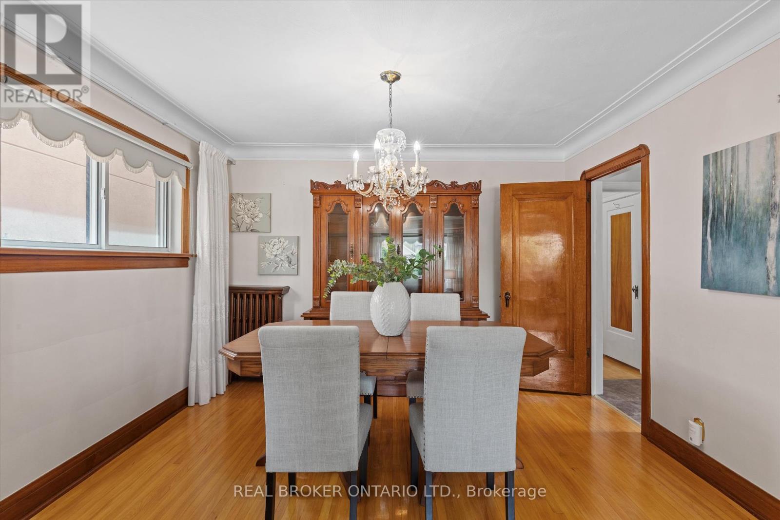 882 Coxwell Avenue, Toronto, Ontario  M4C 3G2 - Photo 12 - E12174980