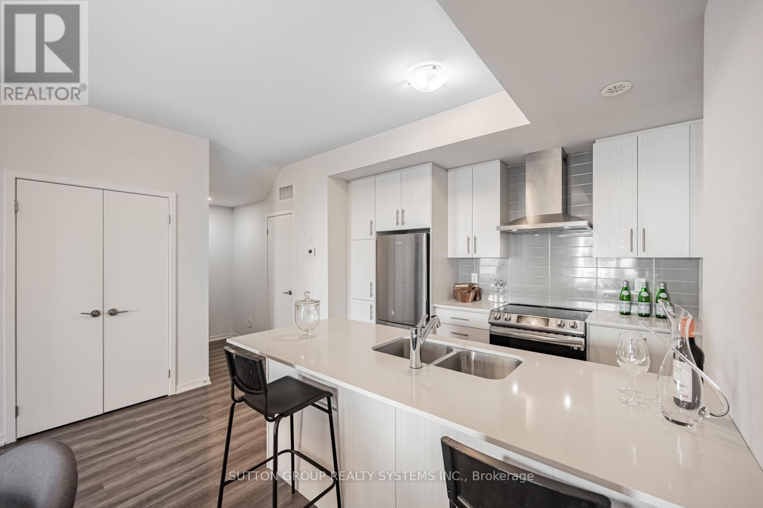 199 - 10 Lloyd Janes Lane, Toronto (New Toronto), Ontario  M8V 0J6 - Photo 14 - W12174983