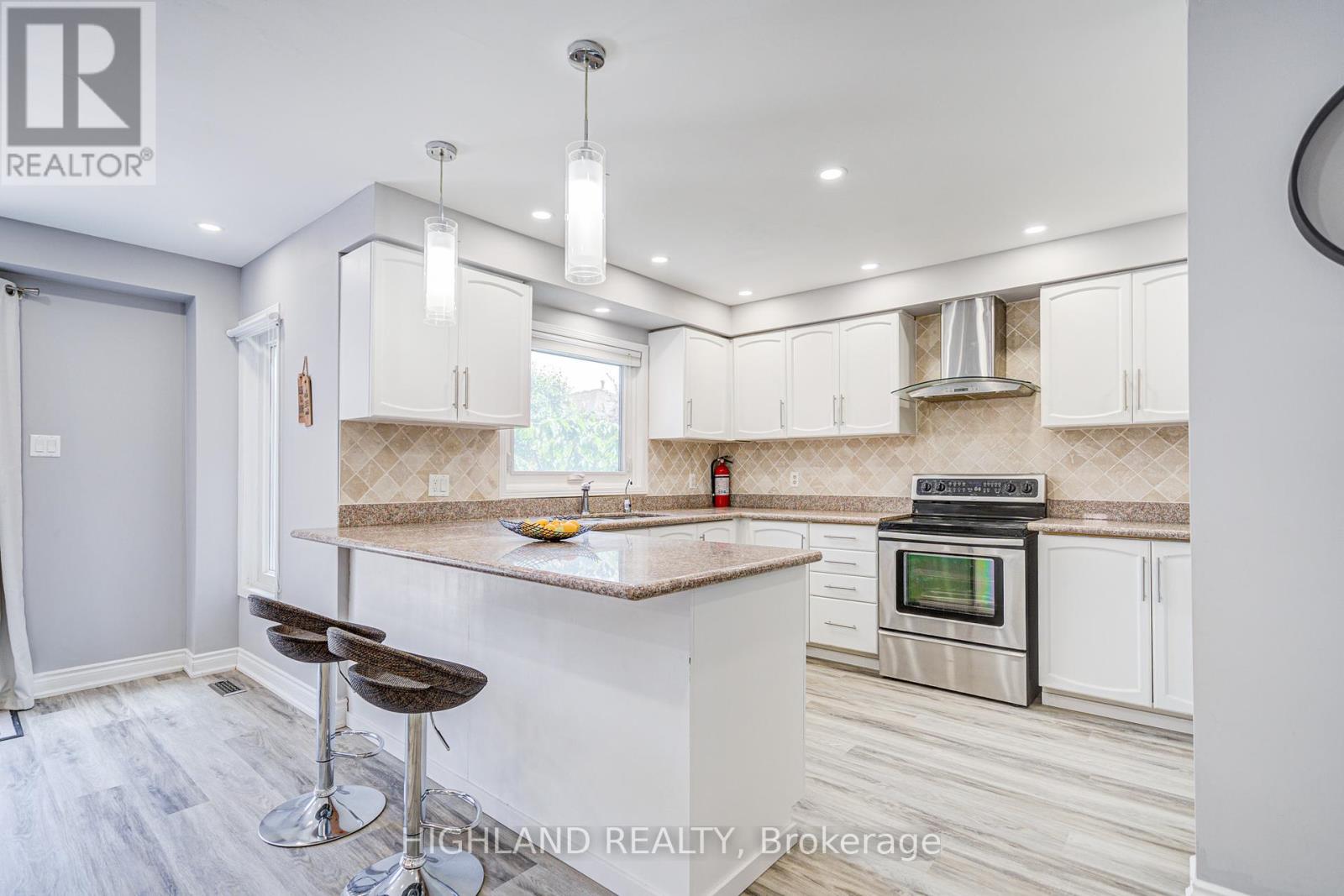 4781 Crystal Rose Drive, Mississauga, Ontario  L5V 1G9 - Photo 14 - W12174989
