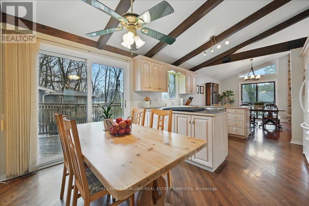 768 King Road, Burlington, Ontario  L7T 3K6 - Photo 15 - W12139832