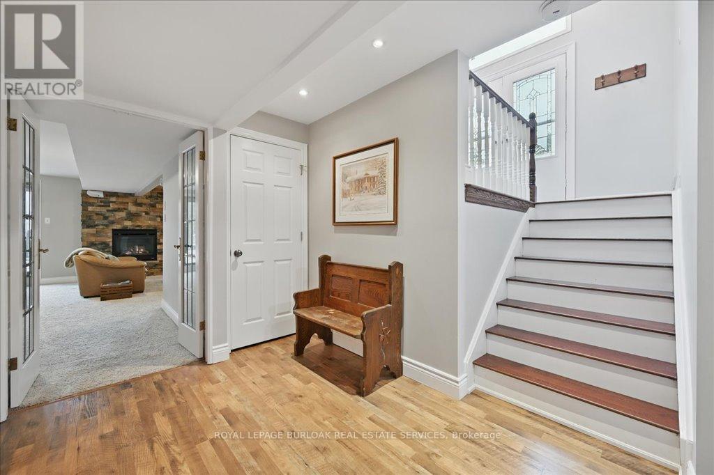768 King Road, Burlington, Ontario  L7T 3K6 - Photo 21 - W12139832