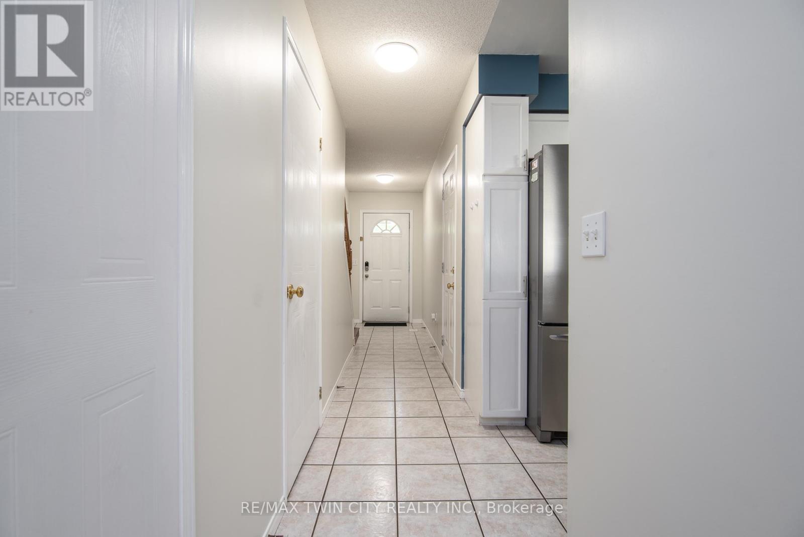 8 - 400 Wilson Avenue, Kitchener, Ontario  N2C 2S1 - Photo 27 - X12174978