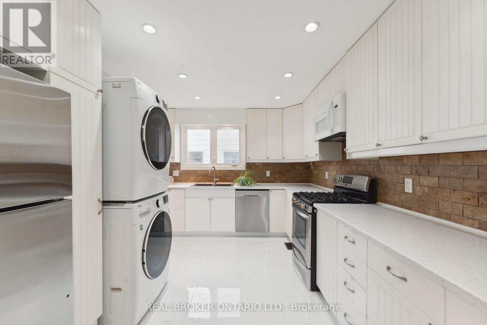 125 Priam Way, Ottawa, Ontario  K2H 8S7 - Photo 13 - X12131614