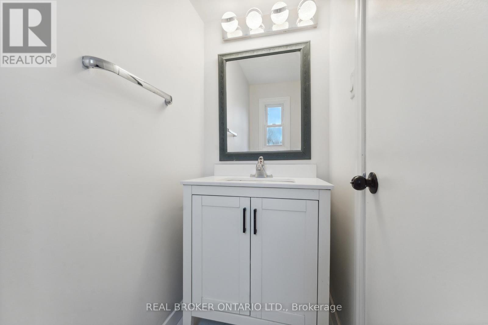 125 Priam Way, Ottawa, Ontario  K2H 8S7 - Photo 18 - X12131614