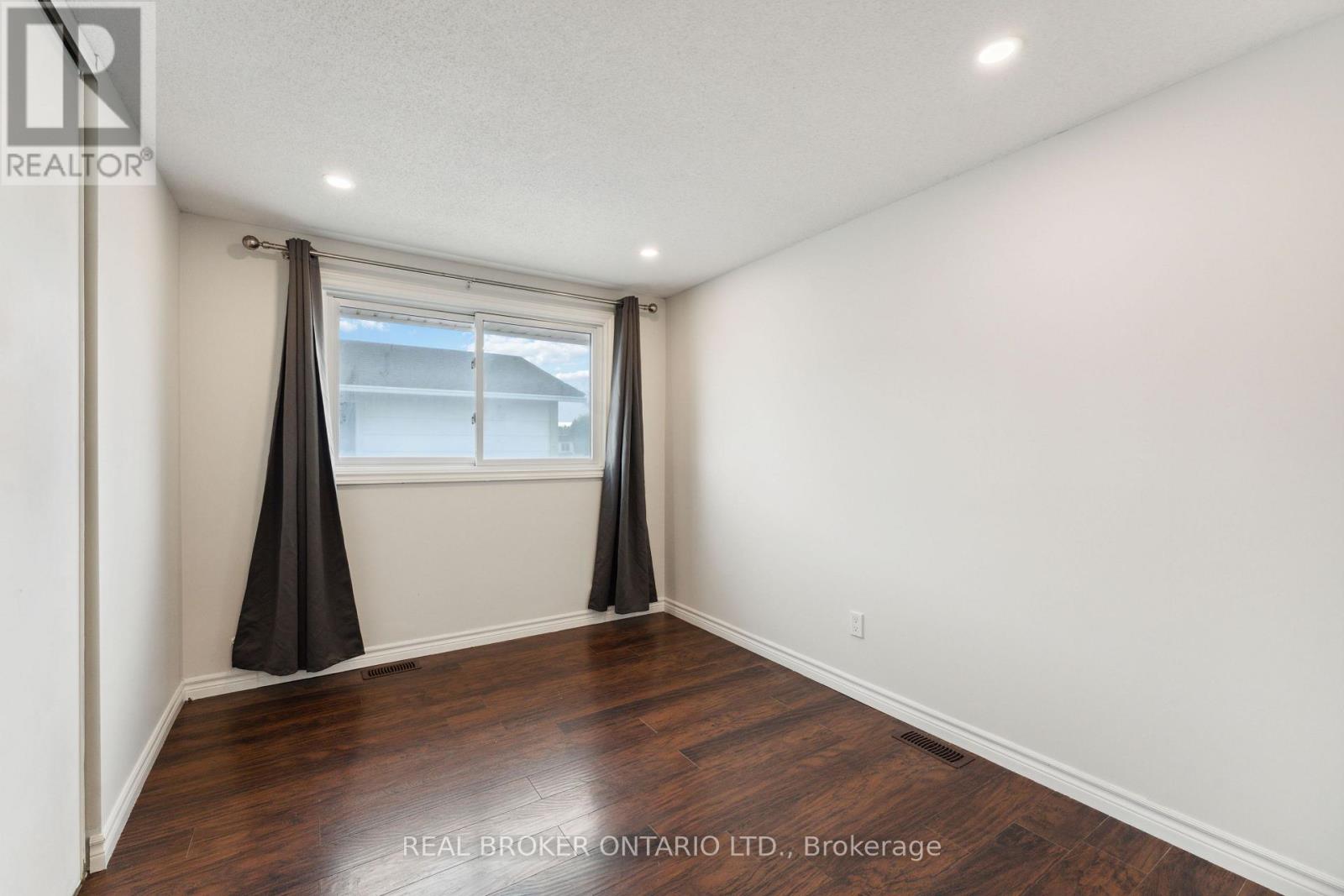 125 Priam Way, Ottawa, Ontario  K2H 8S7 - Photo 25 - X12131614