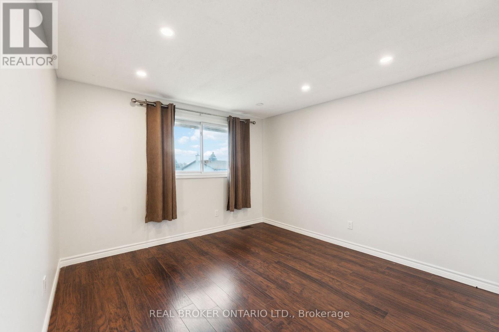 125 Priam Way, Ottawa, Ontario  K2H 8S7 - Photo 31 - X12131614