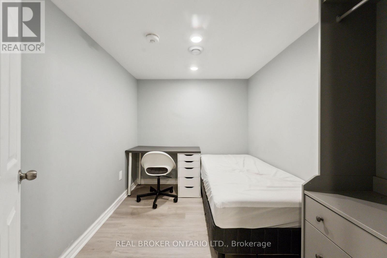 125 Priam Way, Ottawa, Ontario  K2H 8S7 - Photo 42 - X12131614
