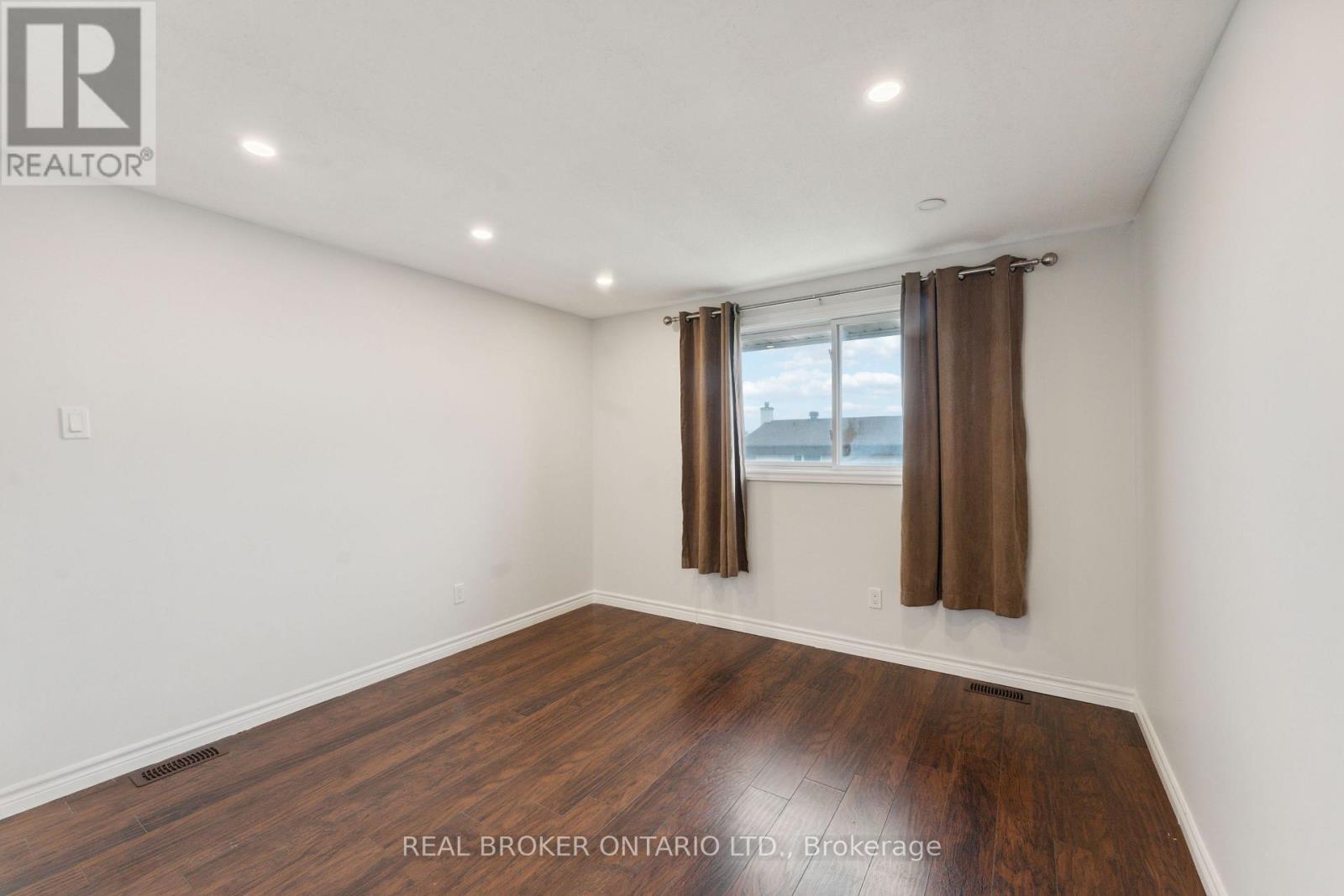 125 Priam Way, Ottawa, Ontario  K2H 8S7 - Photo 33 - X12131614