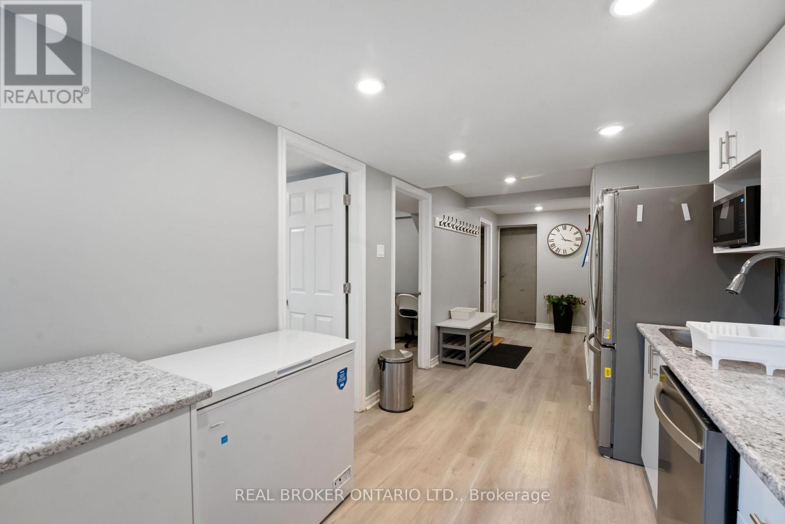 125 Priam Way, Ottawa, Ontario  K2H 8S7 - Photo 39 - X12131614