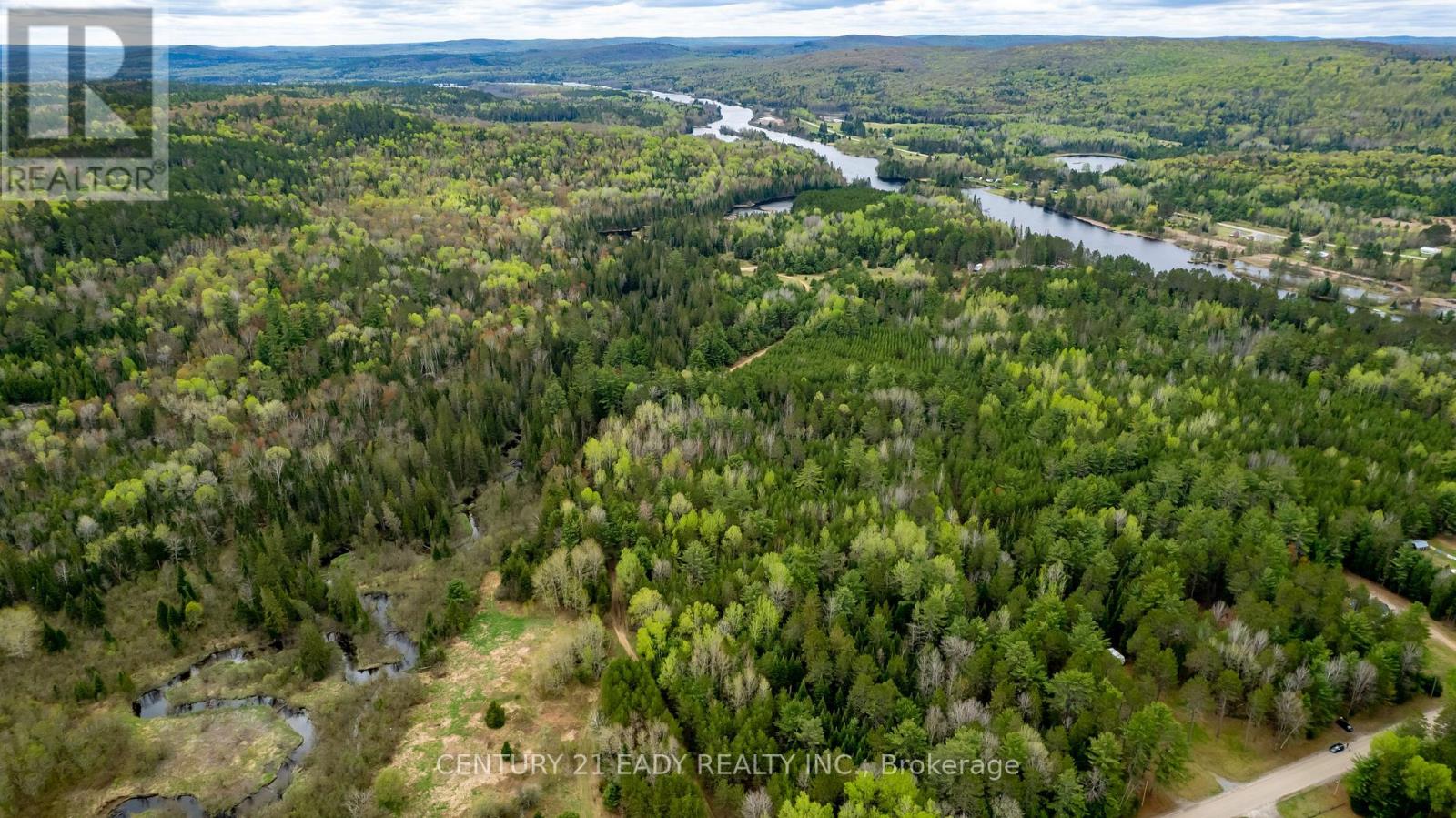 536 Pine Street, Greater Madawaska, Ontario  K0J 2R0 - Photo 40 - X12175003