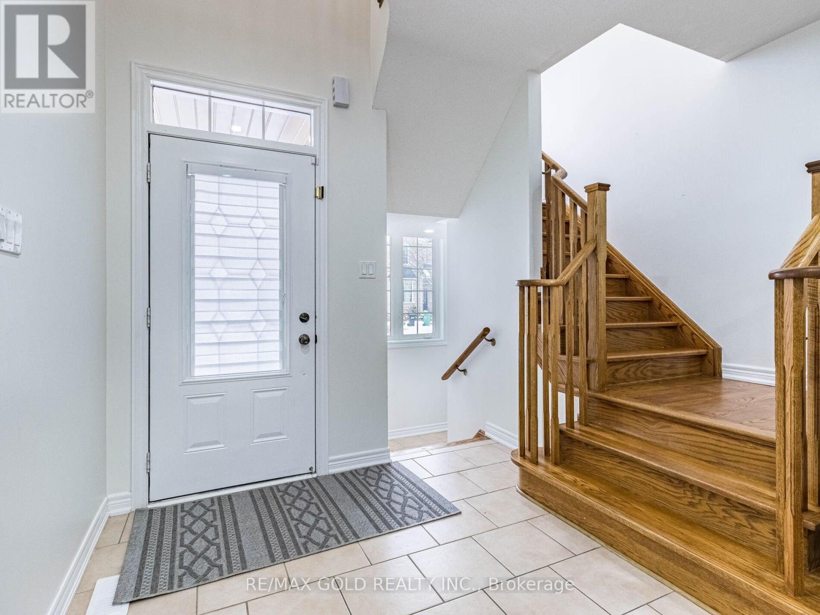 Property at 90 BEGONIA CRESCENT image 3
