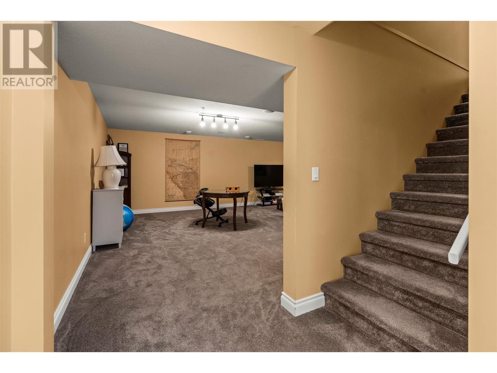 7229 Heritage Court, Lake Country, BC V4V2L3