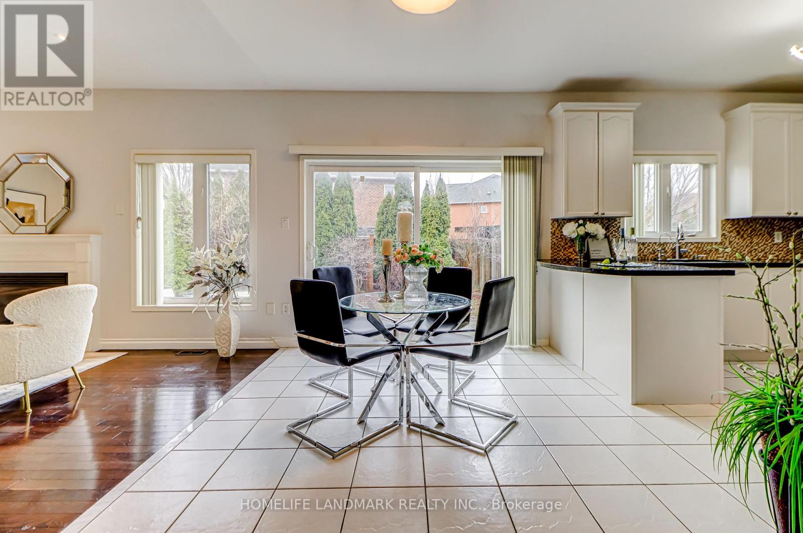 146 Selwyn Road, Richmond Hill, Ontario  L4E 5E5 - Photo 8 - N12042472