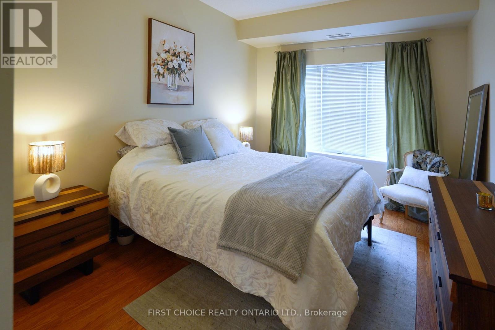 101 - 9973 Keele Street, Vaughan, Ontario  L4N 7J7 - Photo 12 - N12168088