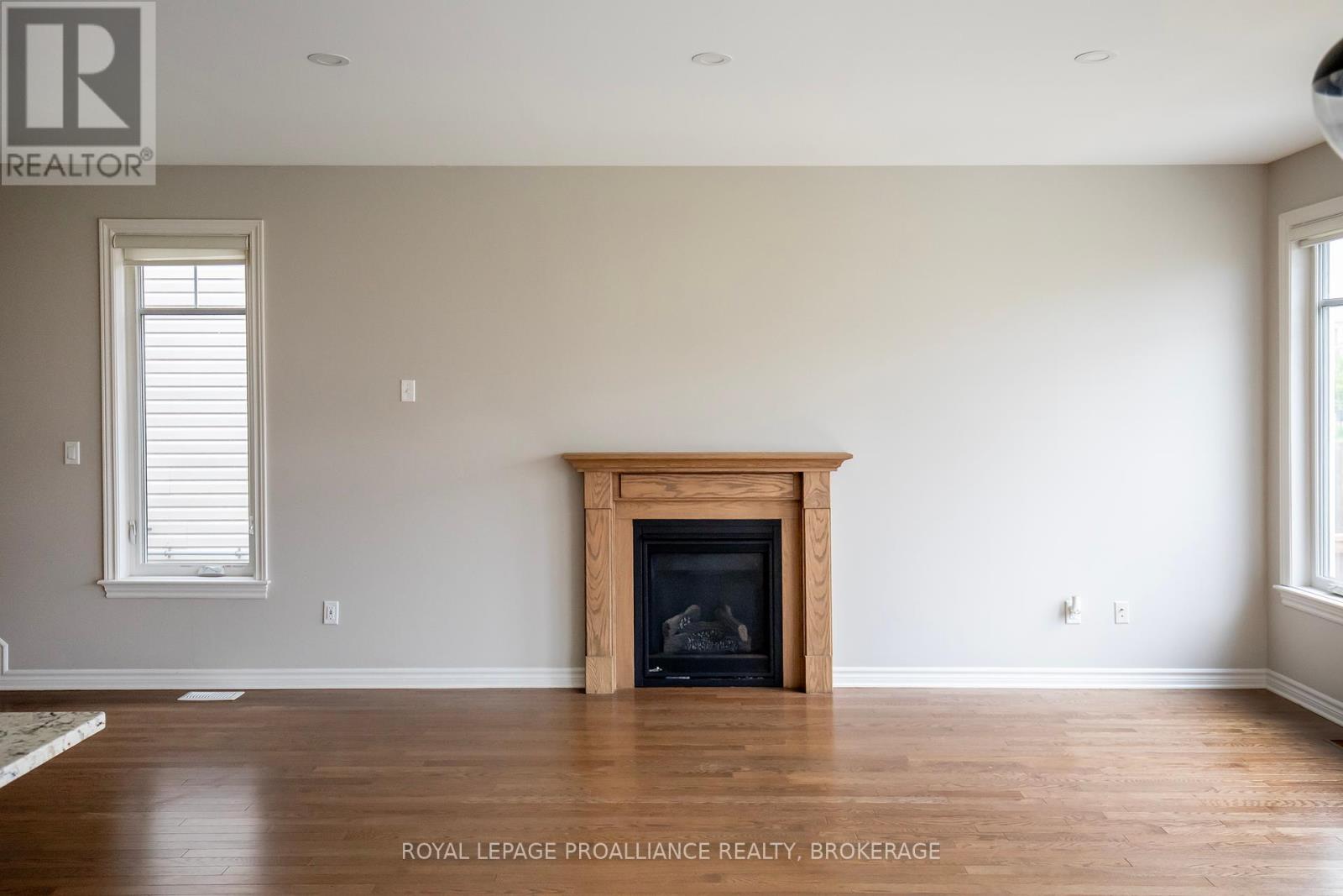 1099 Horizon Drive, Kingston, Ontario  K7P 0M3 - Photo 4 - X12175051