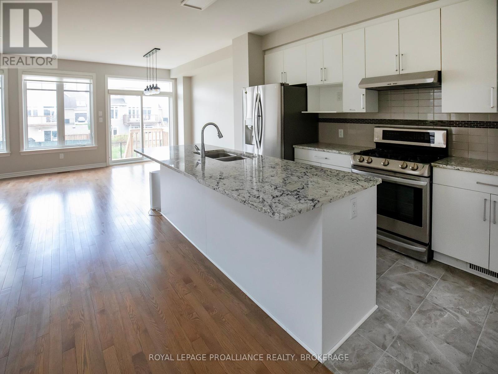 1099 Horizon Drive, Kingston, Ontario  K7P 0M3 - Photo 6 - X12175051