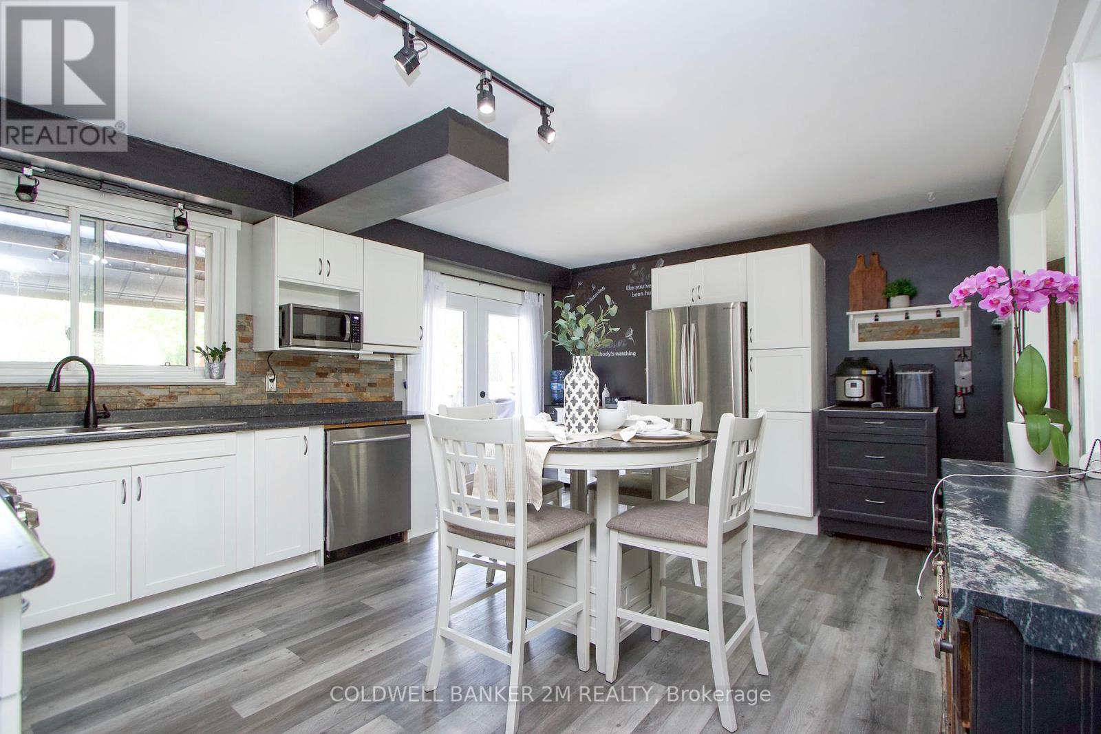 27 Anne Street, Cavan Monaghan, Ontario L0A 1G0 - Photo 8 - X12175028