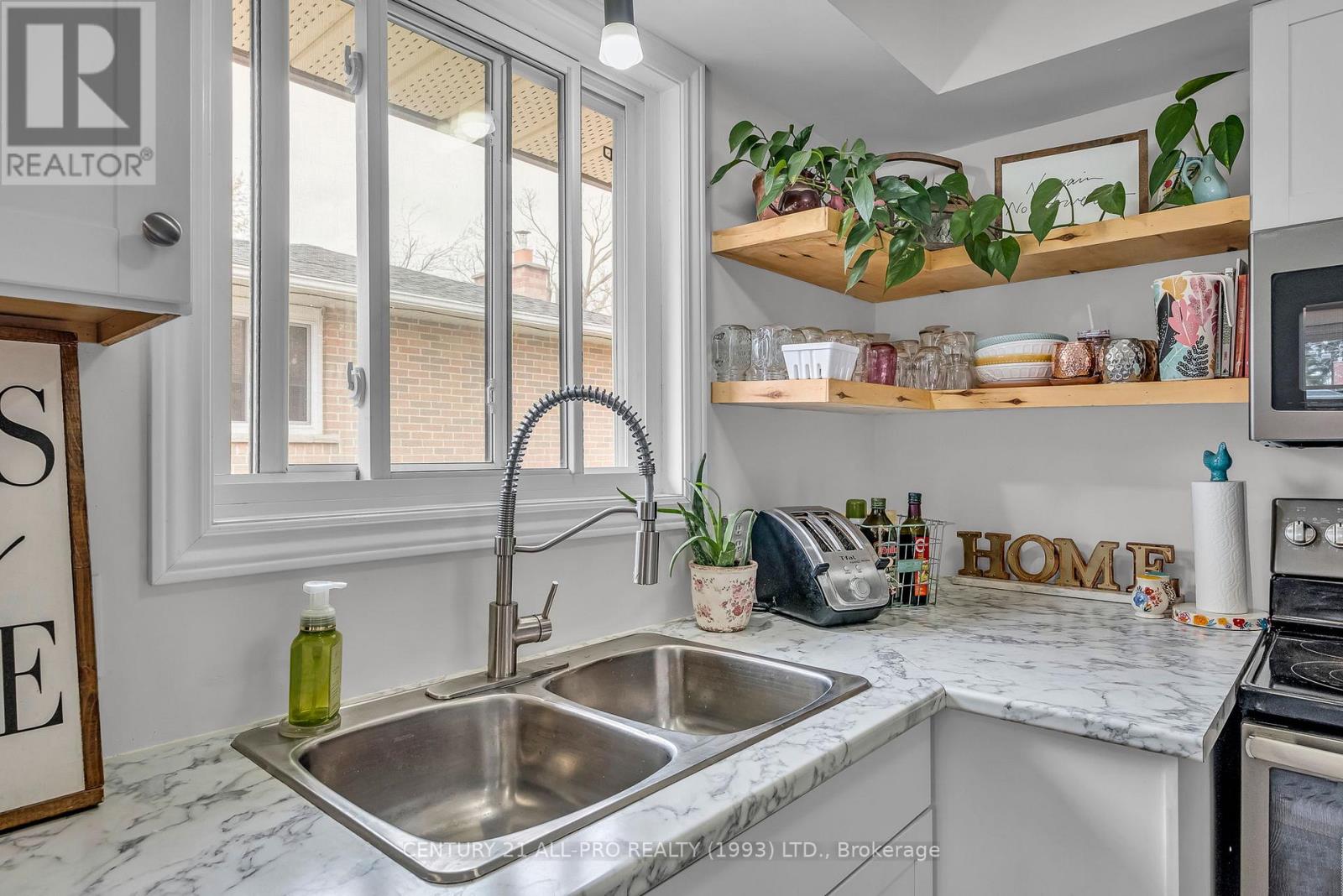 8 Thomas Street, Cobourg, Ontario  K9A 4P6 - Photo 14 - X12175057
