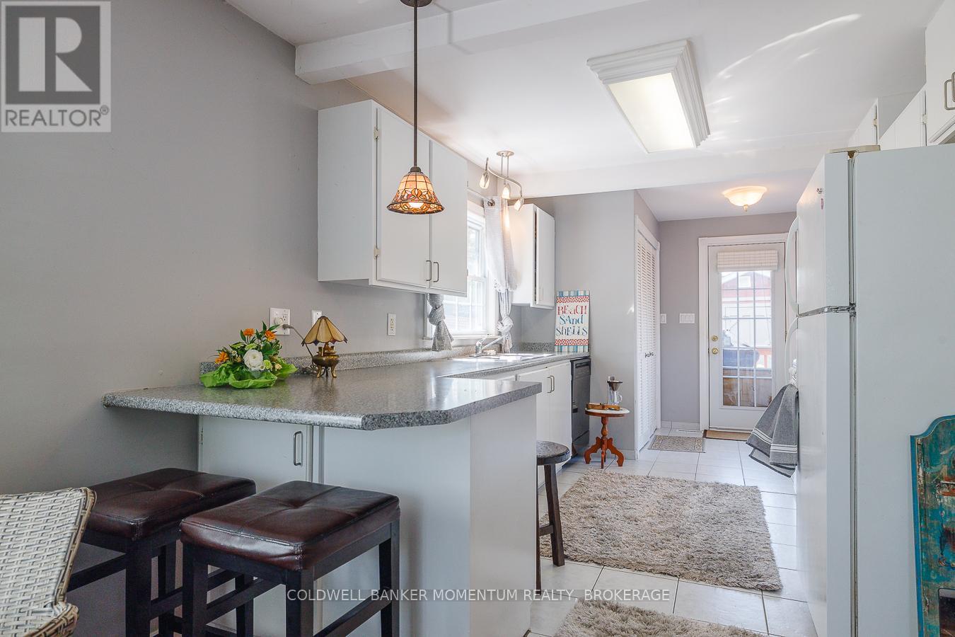 263 Maplewood Avenue, Fort Erie (Crystal Beach), Ontario  L0S 1B0 - Photo 10 - X12175078