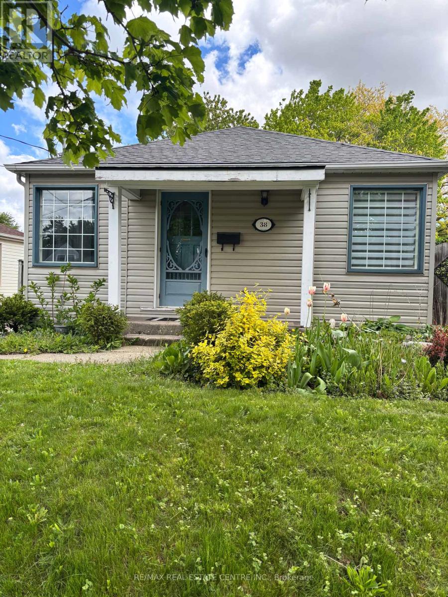 Property at 38 ST CLAIR AVENUE image 1